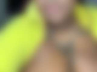 calisquirts's Live Sex Cam Show