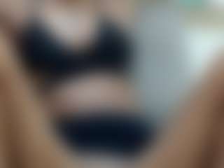 Show en direct avec ChocolateBerryxoxo - Tease Ebony sur Camsoda