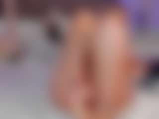 Live cam show with Evange1na - Public on livesuperchat.net