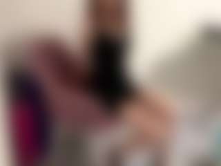 Kiki's Live Sex Cam Show