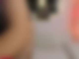 Performer in webcam MILF Nissanyxy in streaming live