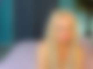 Live cam show with Tammy-Mills - New Mature on TeamSkeetLive