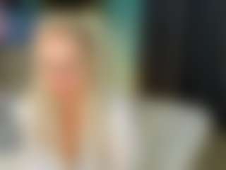 Live cam show with Tammy-Mills - Bikini on CamClone