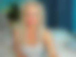 Live cam show with Tammy-Mills - Blue Eyes on CamwithHer