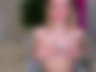 Vivienn-Rose's Live Sex Cam Show