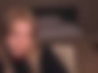 Live cam show with Vivienn-Rose - Skinny Teen (18+) on CamClone