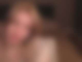 Live cam show with Vivienn-Rose - Foot Fetish Blonde Hair on Milfs Live