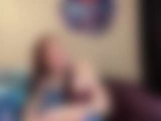 DeeannVrazel's Live Sex Cam Show