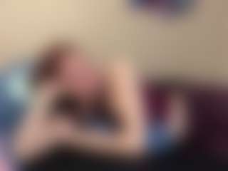 DeeannVrazel's Live Sex Cam Show