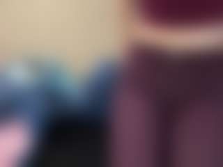 DeeannVrazel's Live Sex Cam Show