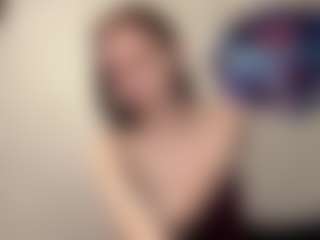 DeeannVrazel's Live Sex Cam Show