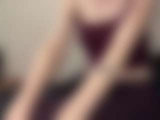DeeannVrazel's Live Sex Cam Show