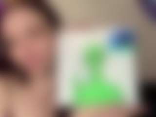 DeeannVrazel's Live Sex Cam Show