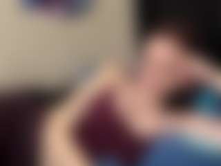 DeeannVrazel's Live Sex Cam Show