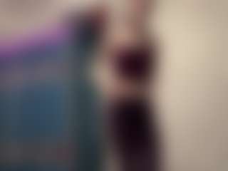 DeeannVrazel's Live Sex Cam Show