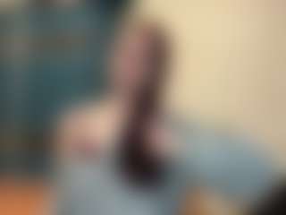 DeeannVrazel's Live Sex Cam Show