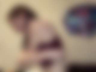 DeeannVrazel's Live Sex Cam Show