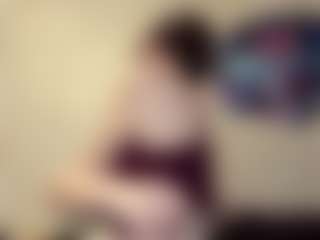 DeeannVrazel's Live Sex Cam Show