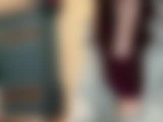DeeannVrazel's Live Sex Cam Show