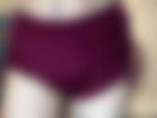 DeeannVrazel's Live Sex Cam Show