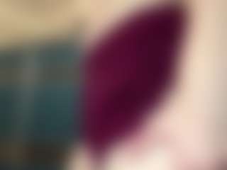 DeeannVrazel's Live Sex Cam Show