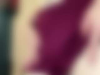 DeeannVrazel's Live Sex Cam Show