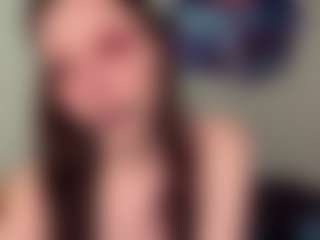 DeeannVrazel's Live Sex Cam Show