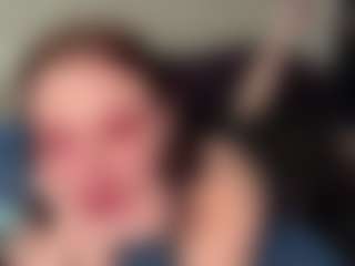 DeeannVrazel's Live Sex Cam Show