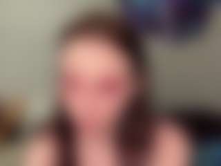 DeeannVrazel's Live Sex Cam Show