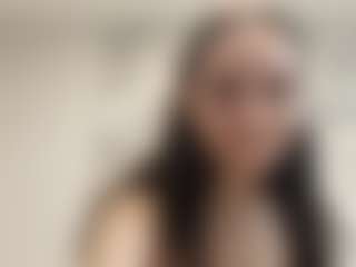 Live cam show with LinaNawwar - Shaved Pussy Teen (18+) on SpankPalCams
