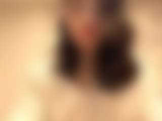 Live cam show with LinaNawwar - White on Mixed Magazine Live | france