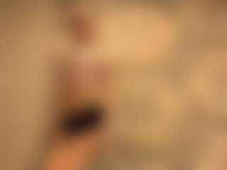 Live cam show with LinaNawwar - College on Camsoda