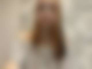 Live cam show with Sally - Facial Piercings on CamClone