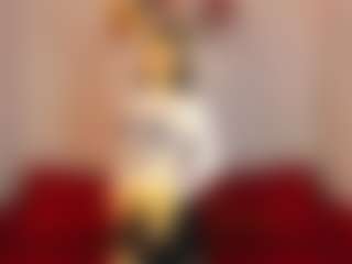 Live cam show with Mariana-Weiss4 - Spanks on Camsoda