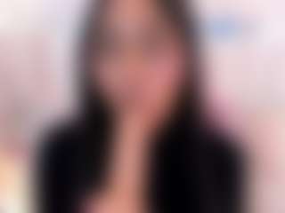 Live cam show with zuri-dreams - HD on intimatelivegirls.com