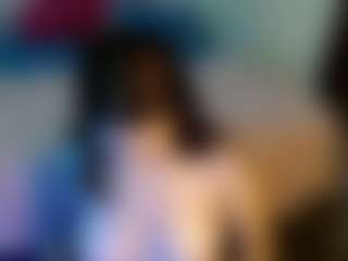 adalind2005's Live Sex Cam Show