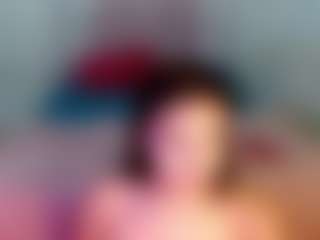 adalind2005's Live Sex Cam Show