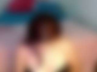 adalind2005's Live Sex Cam Show