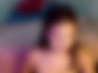 adalind2005's Live Sex Cam Show