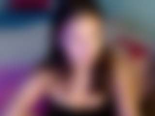adalind2005's Live Sex Cam Show