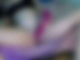 adalind2005's Live Sex Cam Show