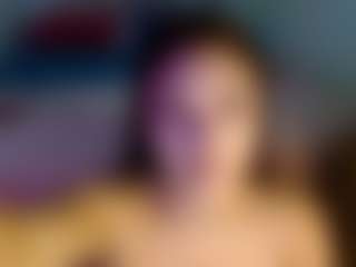 adalind2005's Live Sex Cam Show