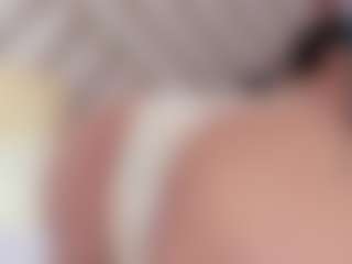 Live cam show with Catalina S - Control on Camsoda
