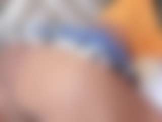 Live cam show with Cata - College Big Tits on CamClone