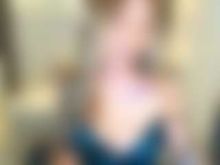 Live cam show with isabella-r - Oil on livesuperchat.net