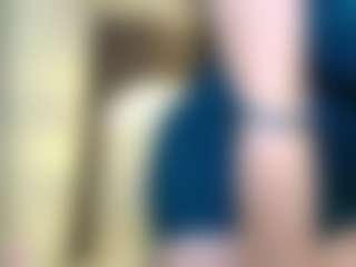 Live cam show with isabella-r - Public Toys on livesuperchat.net