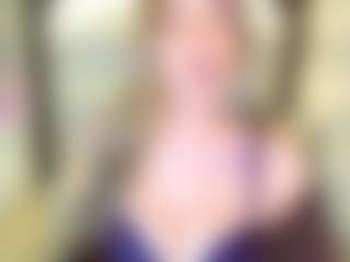Live cam show with isabella - Blowjob on Dolls Live