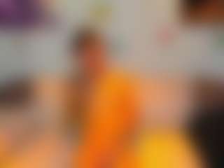 Live cam show with melany-kitty - Teen (18+) on TeamSkeetLive