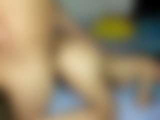 Live cam show with Sussi-rogers19 - New Petite on Hubzter Live