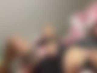 AmberlyKurt's Live Sex Cam Show